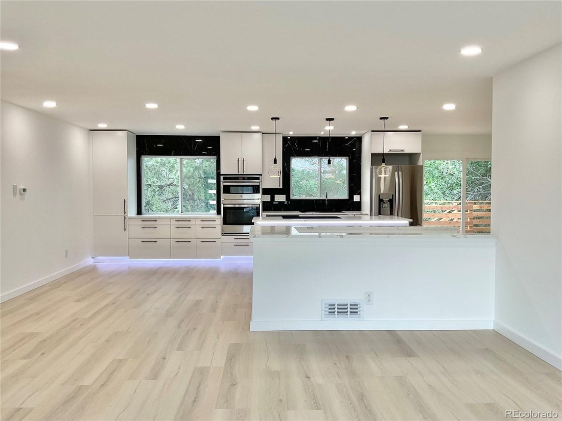 House in Lakewood, Colorado, United States 3 - 18321437