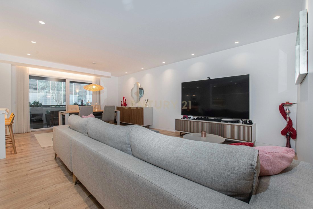 Apartment in Ramada e Canecas, Lisbon, Portugal 4 - 18322353