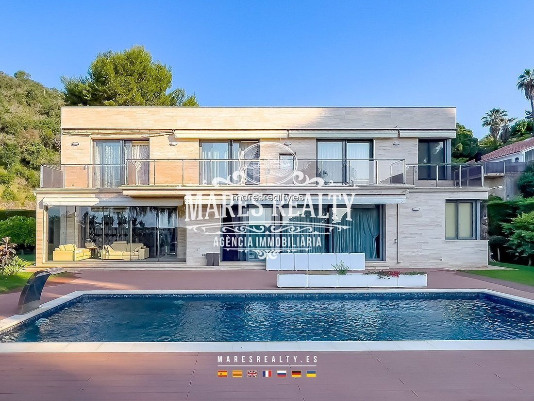 Villa in Tossa de Mar, Catalonia, Spain 1 - 18319825