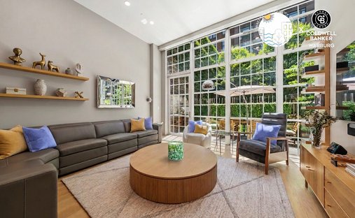 House in New York, New York, United States 1