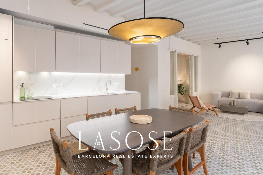 Apartment in Ciutat Vella, Barcelona, Spain 3 - 18319554