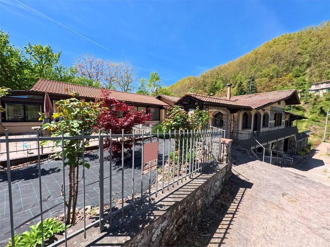 House in Minucciano, Tuscany, Italy 4 - 18320869