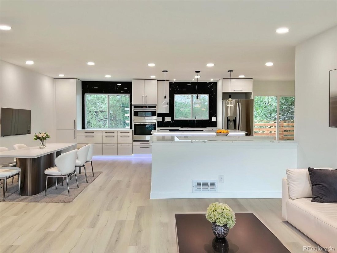 House in Lakewood, Colorado, United States 2 - 18321437
