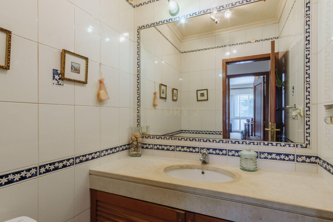 Apartment in Benfica, Lisbon, Portugal 5 - 18314161
