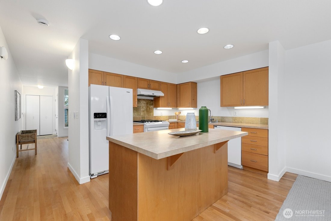 House in Seattle, Washington, United States 5 - 18322719