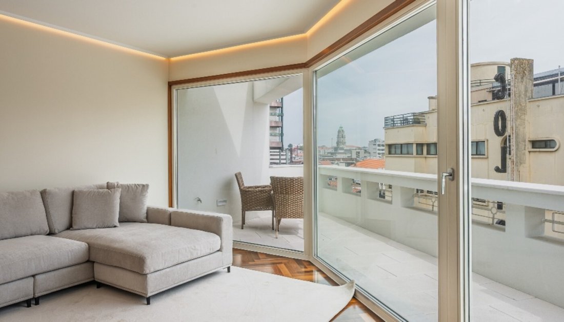 Apartment in Cedofeita, Santo Ildefonso, Se, Miragaia, Sao Nicolau e Vitoria, Porto District, Portugal 5 - 15882202