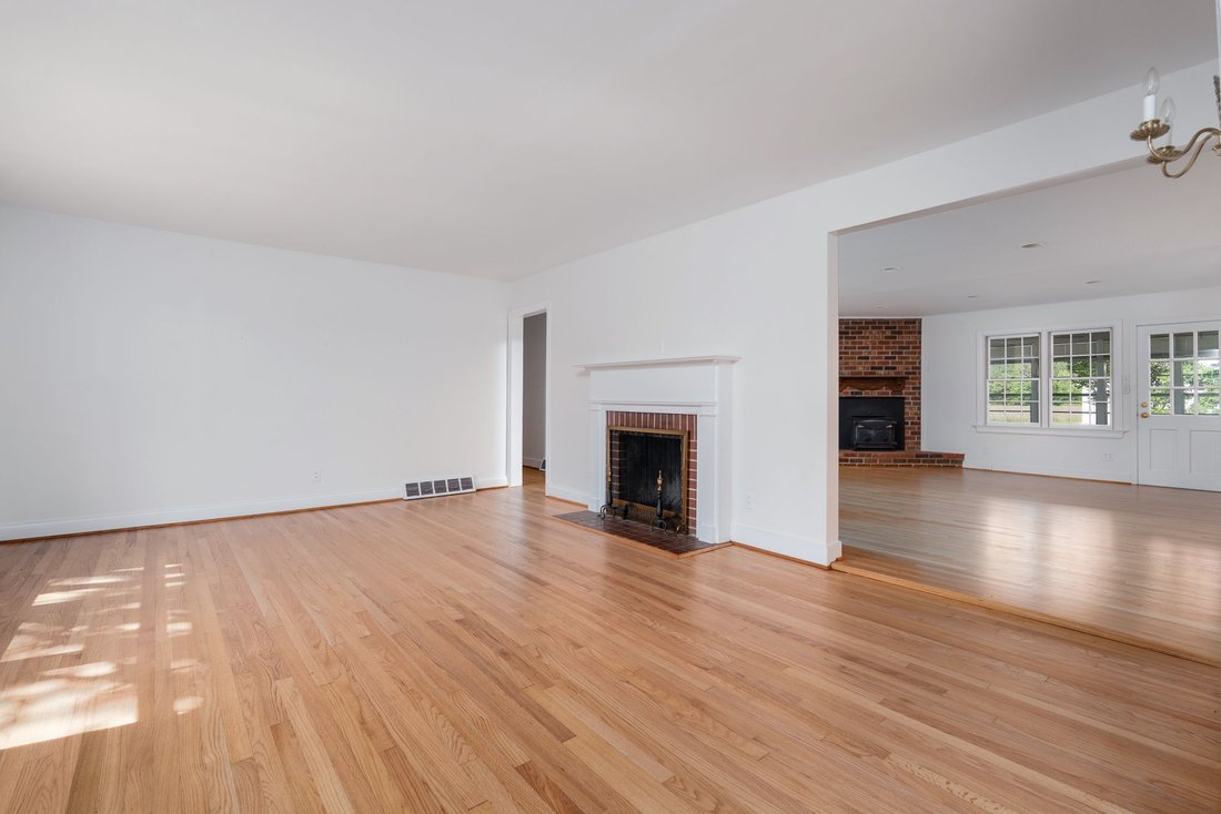 House in Ruther Glen, Virginia, United States 5 - 18317805