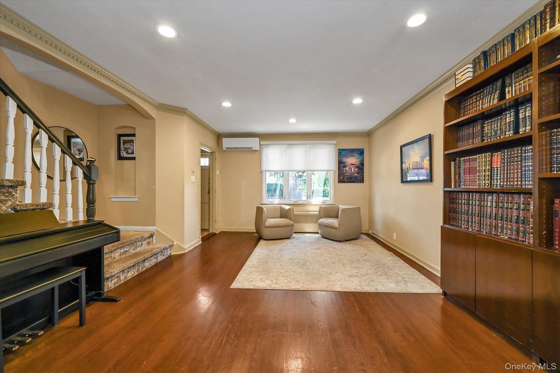 House in New York, New York, United States 3 - 18320850