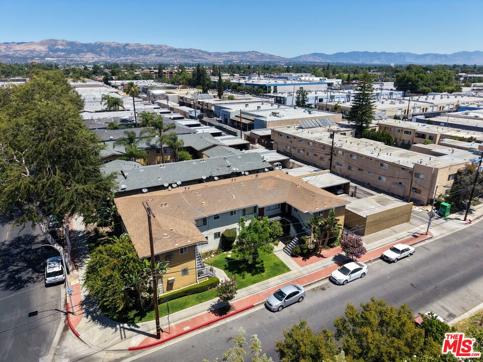 Canoga Park, California, United States 4 - 18321754