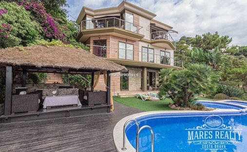 Villa in Lloret de Mar, Catalonia, Spain 1