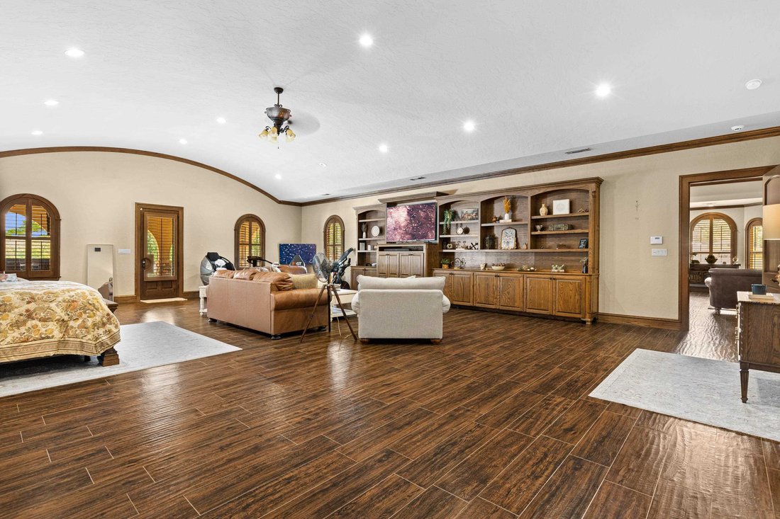 House in Gladewater, Texas, United States 3 - 17792672