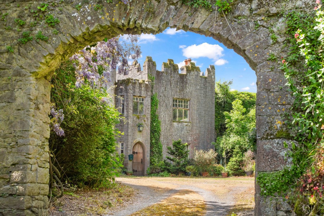 House in Ardfinnan, County Tipperary, Ireland 3 - 18318180