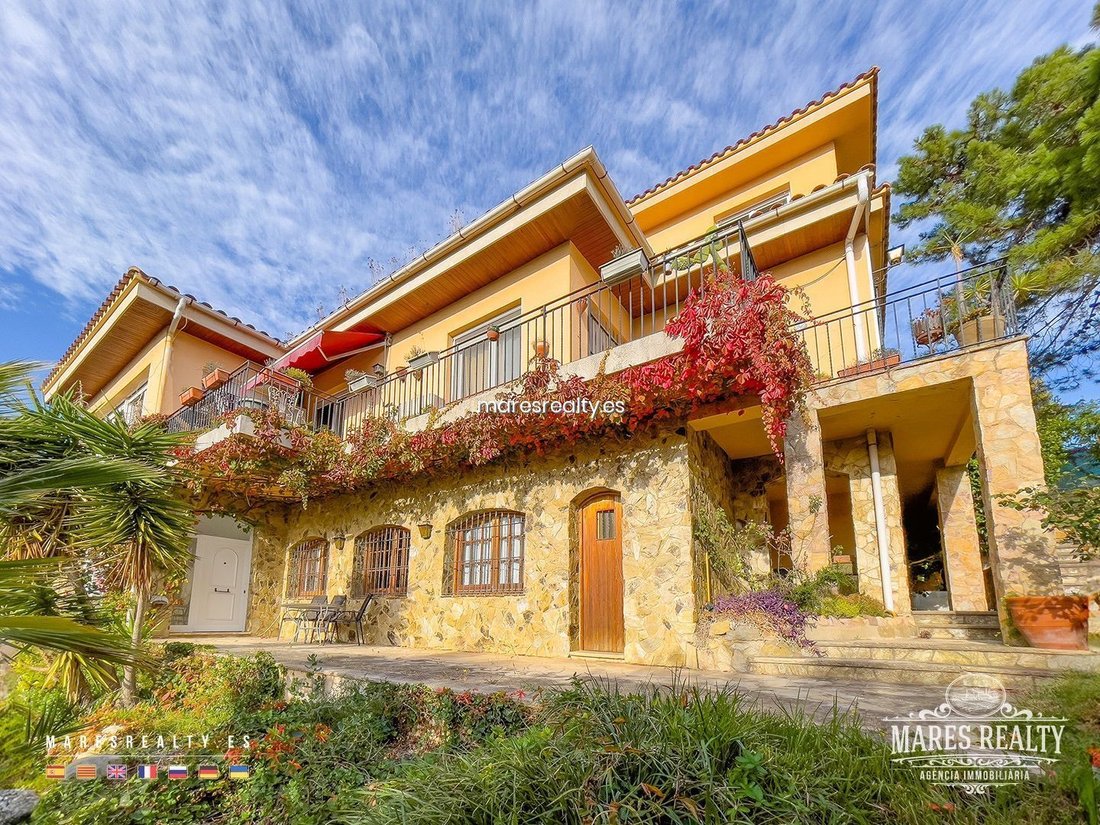 House in Lloret de Mar, Catalonia, Spain 2 - 18319719