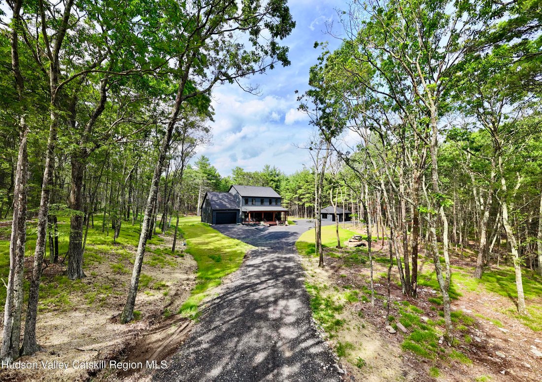 House in Kerhonkson, New York, United States 1 - 18317926