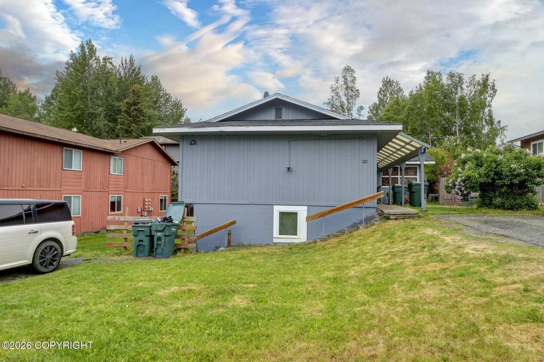 Anchorage, Alaska, United States 3 - 18321486