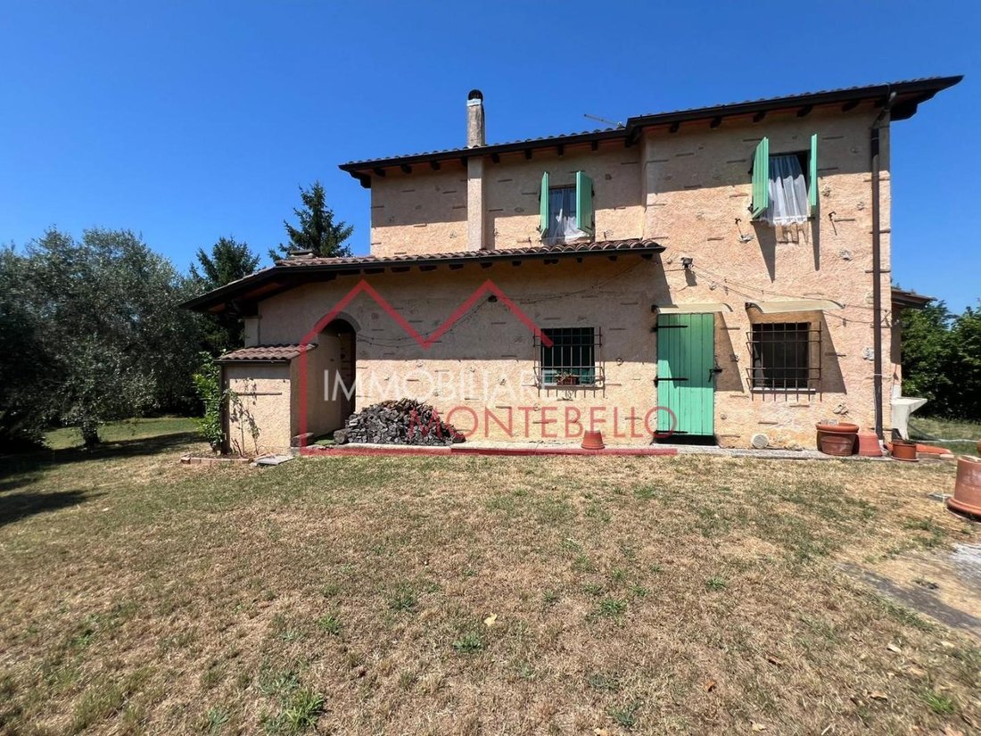 Camaiore, Tuscany, Italy 1 - 18321422