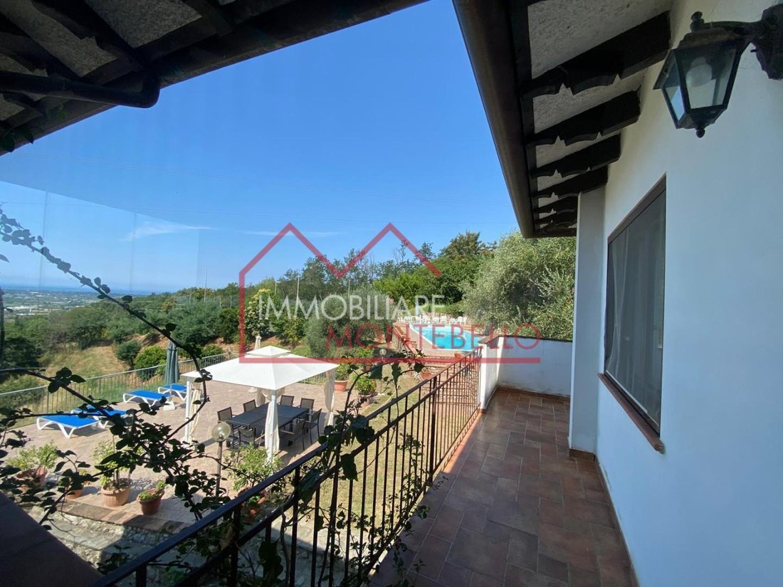 Villa in Capezzano Pianore, Camaiore, Tuscany 1 - 18285185