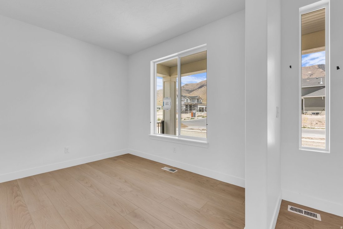 House in Eagle Mountain, Utah, United States 3 - 18321033