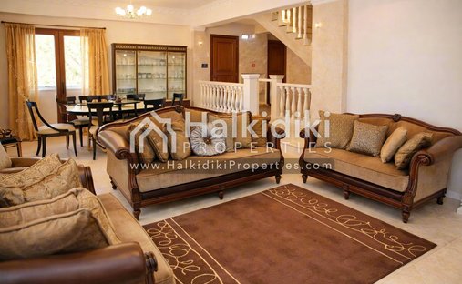 Villa in Pallini Municipal Unit, Macedonia and Thrace, Greece 1