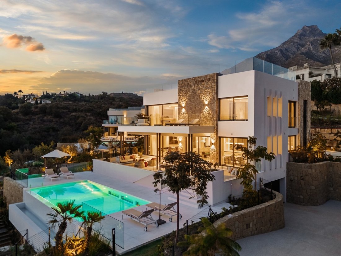 Villa in Estepona, Andalusia, Spain 1 - 18322693