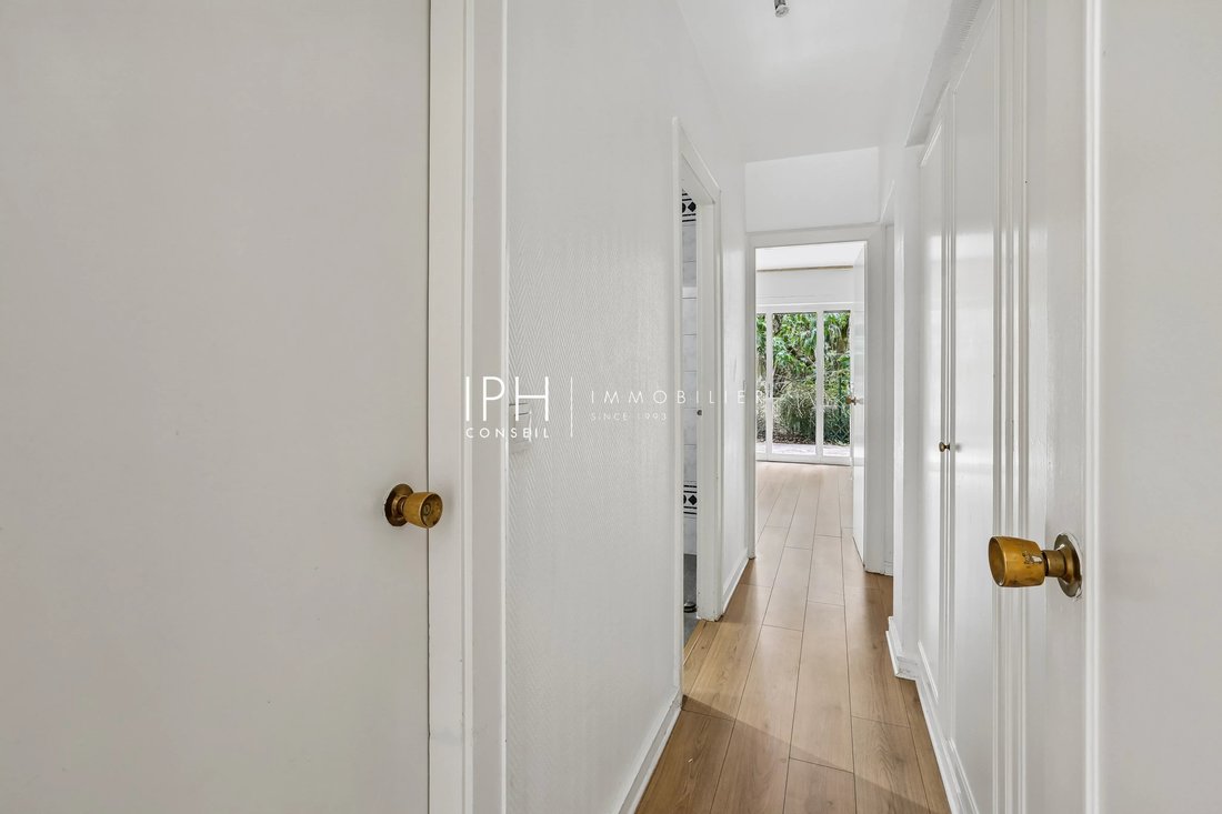 Apartment in Villiers-Danton, Levallois-Perret, France 5 - 18319312
