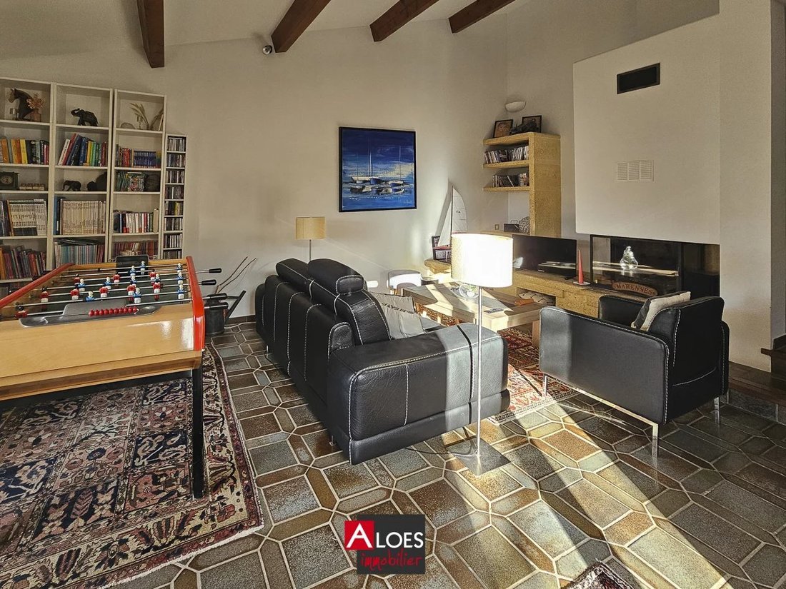 House in Peripherie, Aigues-Mortes, France 2 - 18319631