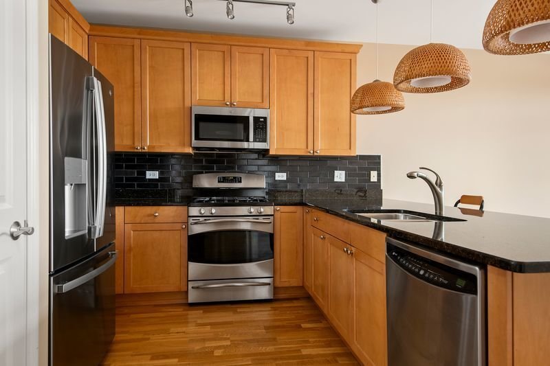 Condo in Park Ridge, Illinois, United States 4 - 18322494