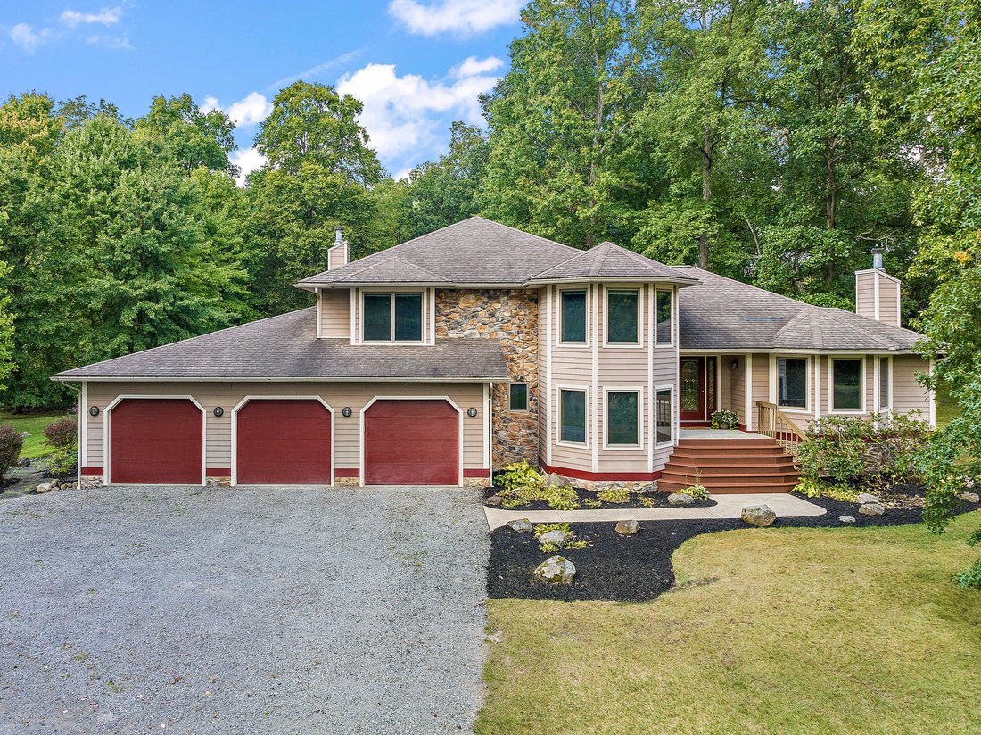 House in Mercer, Pennsylvania, United States 2 - 18317872