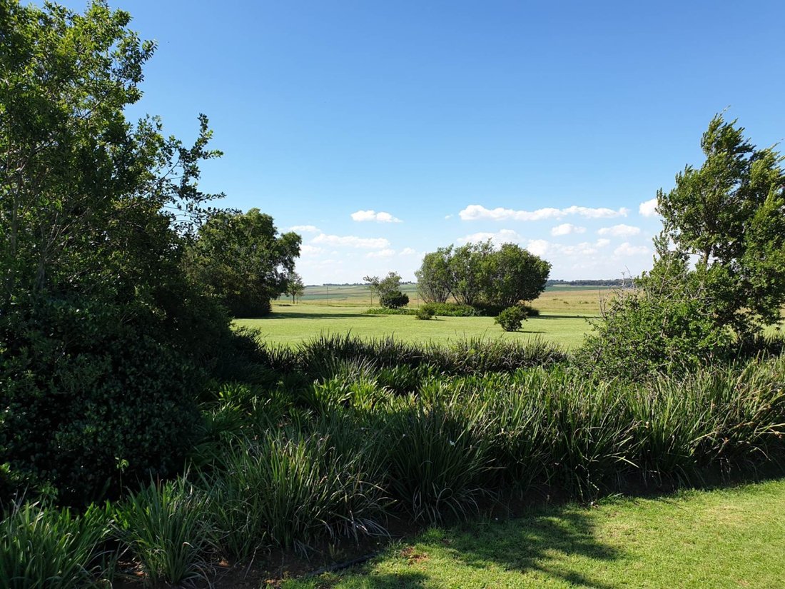 Farm Ranch in Pretoria, Gauteng, South Africa 2 - 14466480