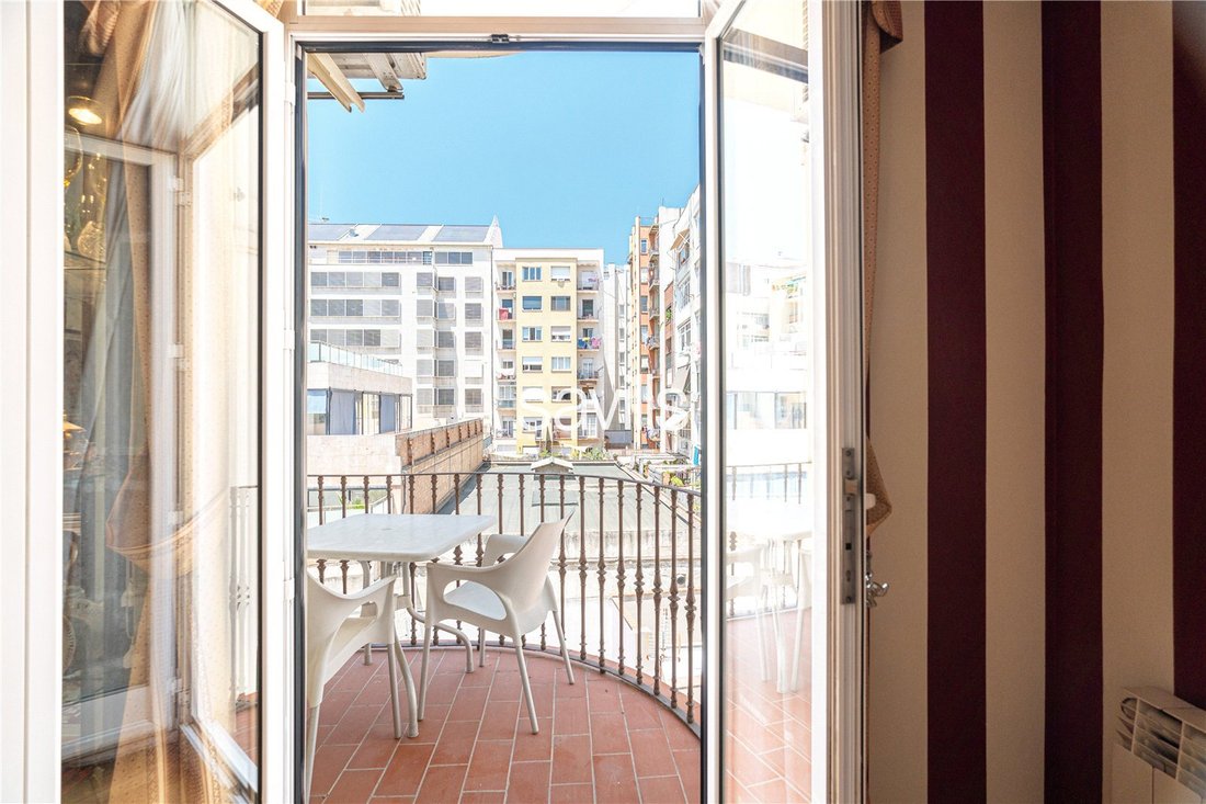 Appartement en Eixample, Barcelone, Espagne 4 - 18319236