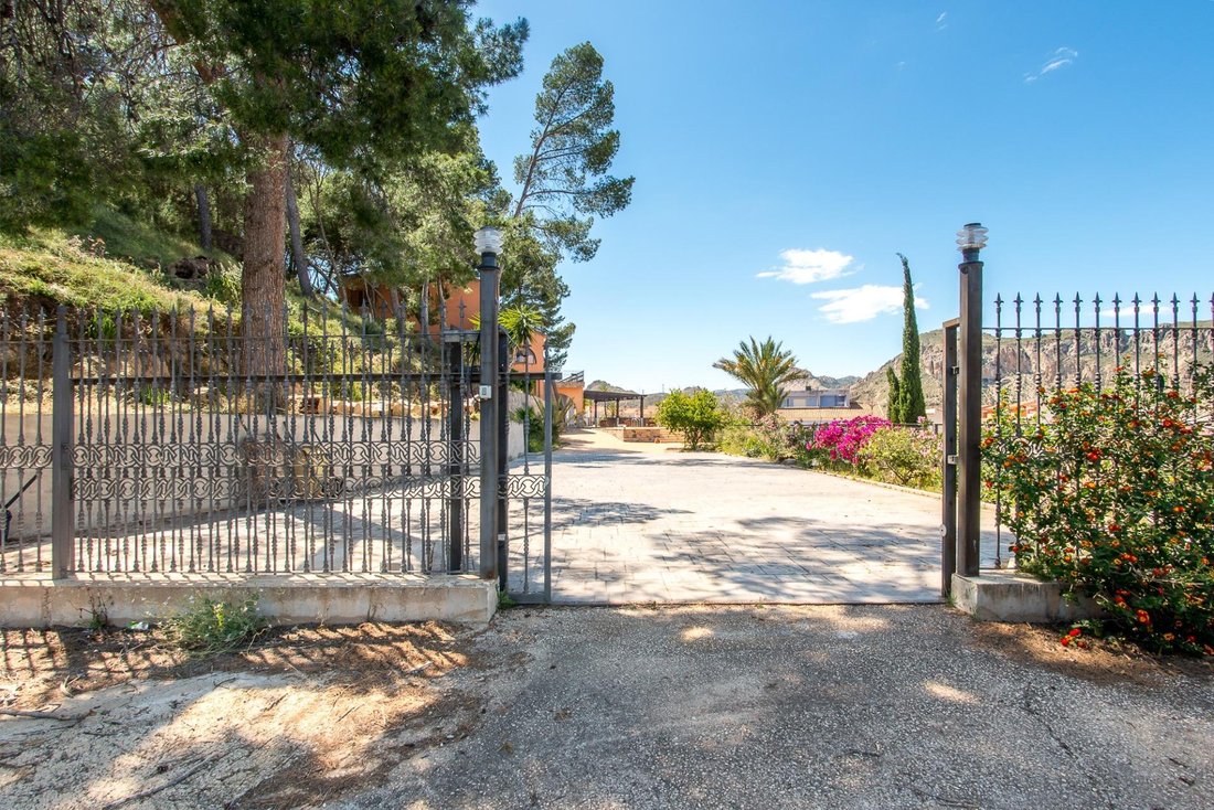 Villa in Villanueva del Rio Segura, Región de Murcia, Spain 3 - 18320924