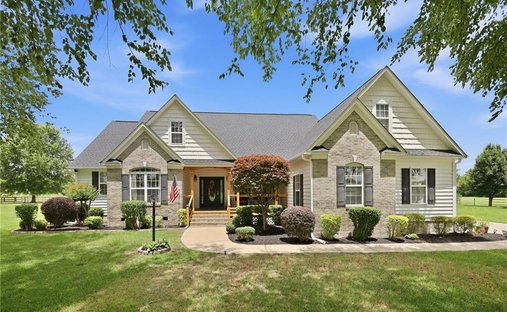 House in Linden, North Carolina, United States 1