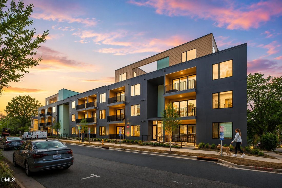 Condo in Raleigh, North Carolina, United States 1 - 18321195