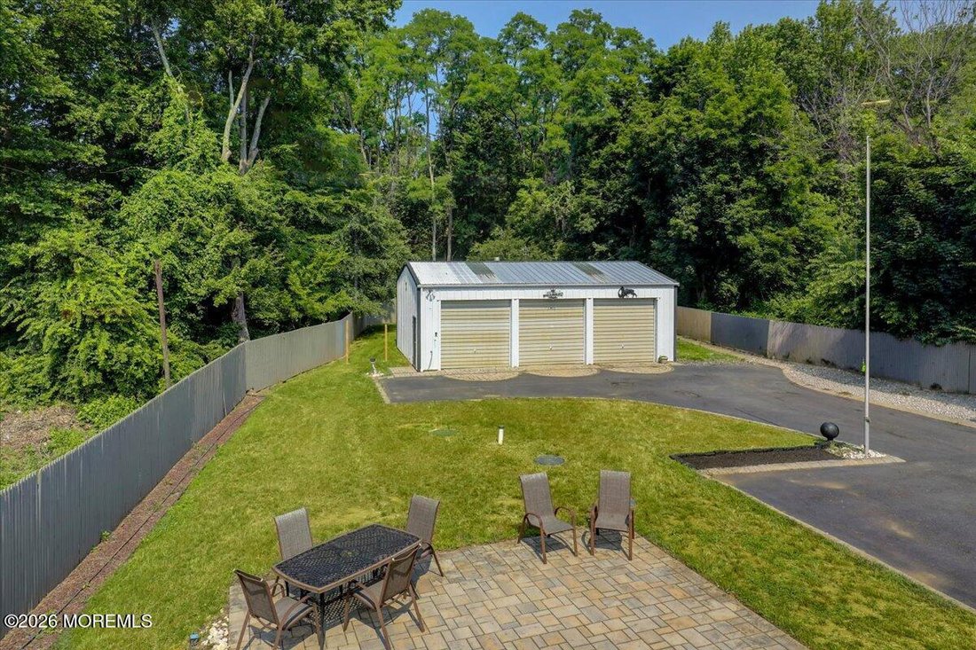 House in Marlboro Township, New Jersey, United States 3 - 18319086