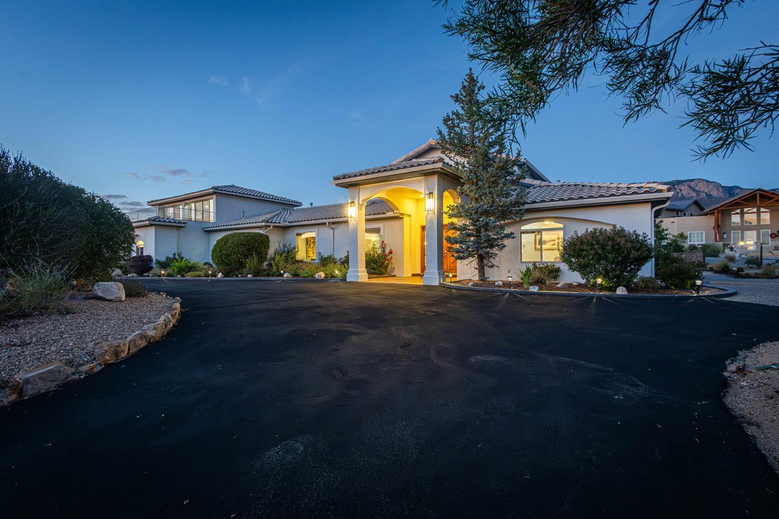 House in Albuquerque, New Mexico, United States 5 - 18318346