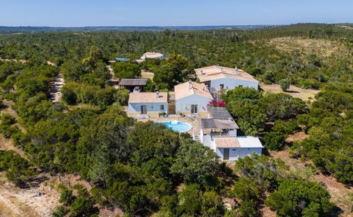 Villa in Bordeira, Algarve, Portugal 1