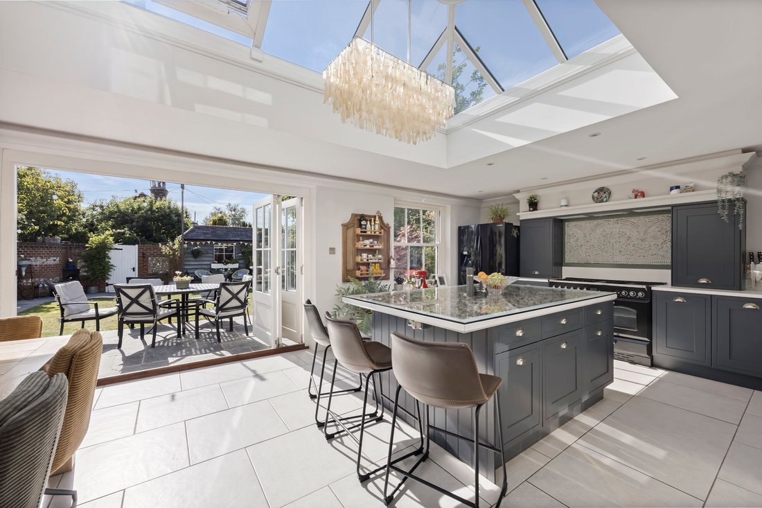 House in Hurstpierpoint, England 3 - 18319775