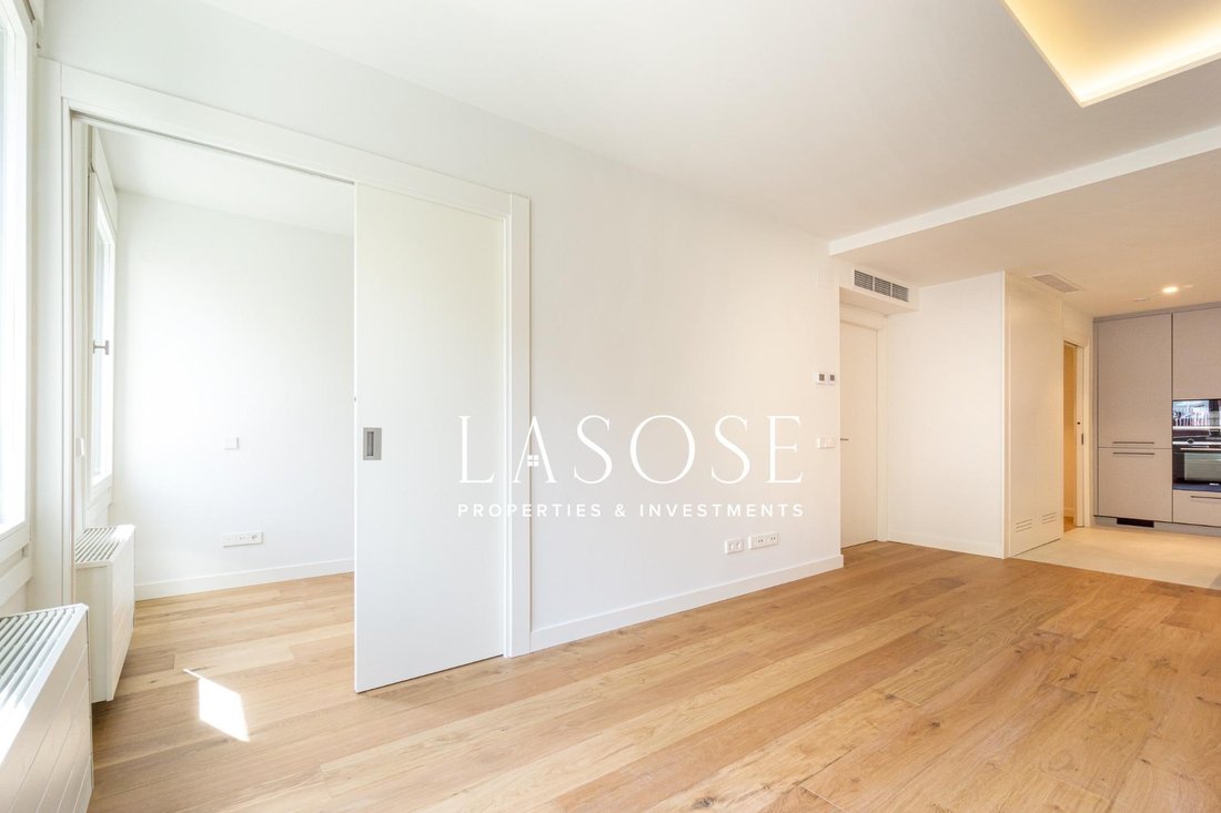 Appartement à Eixample, Barcelone, Espagne 2 - 18320007