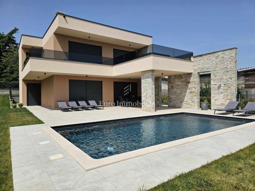 House in Porec, Istria County, Croatia 2 - 13773121