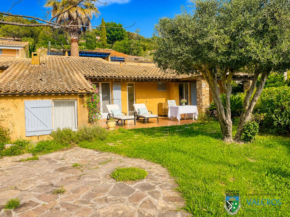 House in La Londe-les-Maures, Provence-Alpes-Côte d'Azur, France 1 - 17771840