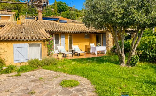 Maison à La Londe-les-Maures, Provence-Alpes-Côte d'Azur, France 1