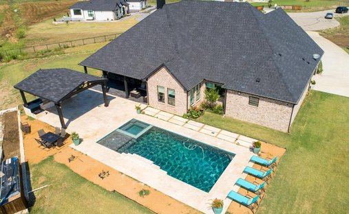 House in Krum, Texas, United States 1