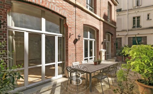 House in Ecole Militaire, Paris 7e Arrondissement, Paris 1
