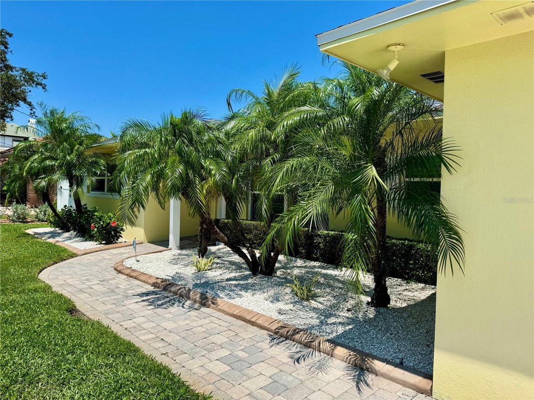 House in Largo, Florida, United States 5 - 18321118