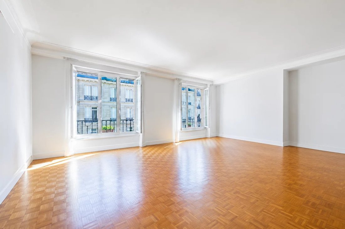 Apartment in Hoche-Friedland, Paris 8e Arrondissement, Paris 1 - 18319046