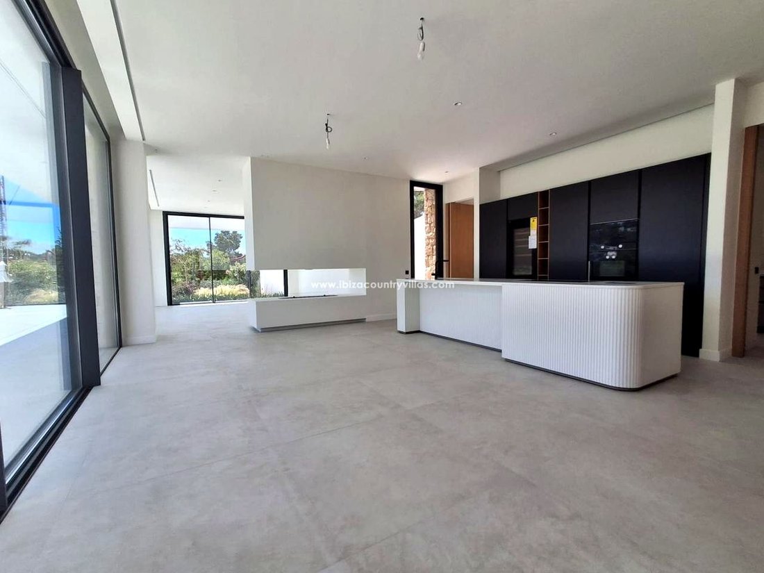 Villa in Roca Llisa, Santa Eularia des Riu, Balearic Islands 4 - 17974838