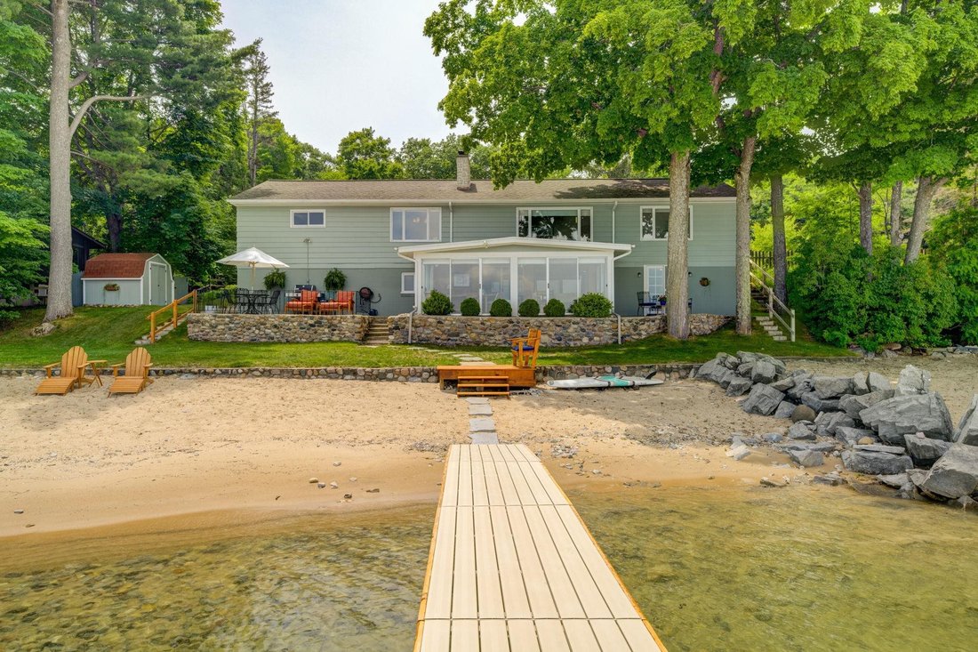 House in Garfield Township, Michigan, United States 2 - 18321094