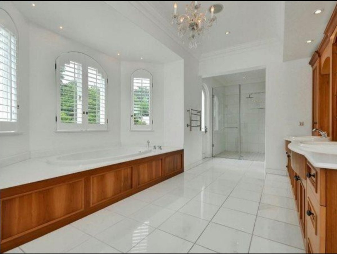 House in Sandhurst, Gauteng, South Africa 4 - 16729065