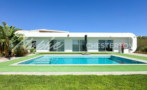 Villa in Loule (Sao Clemente), Algarve, Portugal 1