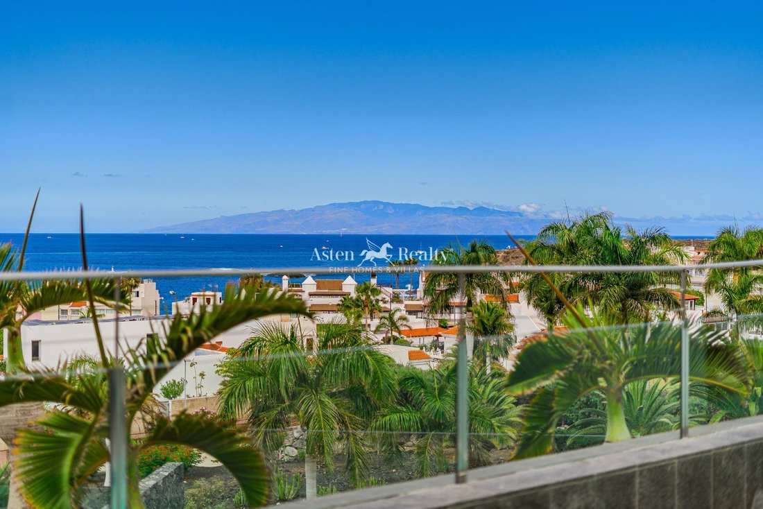 Apartment in La Caleta, Adeje, Canary Islands 2 - 18201415